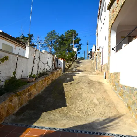 Fernando 12 Personas 8km Lloret De Mar Χιρόνα