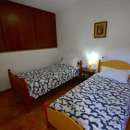 Fernando 12 Personas 8km Lloret De Mar Gerona