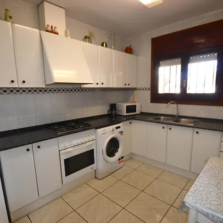 Fernando 12 Personas 8km Lloret De Mar Βίλα *