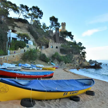 Fernando 12 Personas 8km Lloret De Mar 别墅