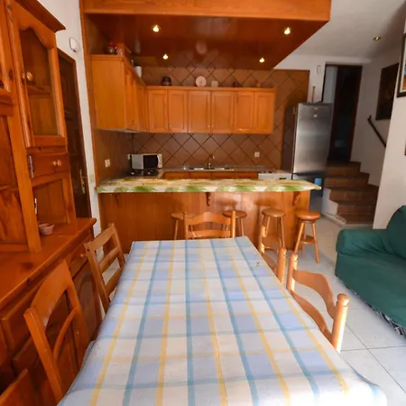 Fernando 12 Personas 8km Lloret De Mar Villa