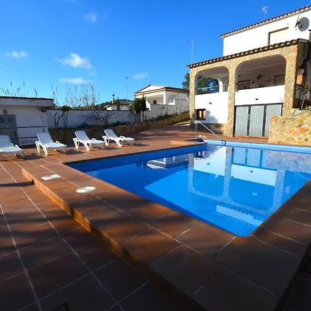 Fernando 12 Personas 8km Lloret De Mar * Girona