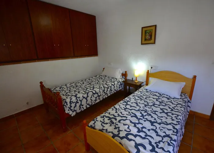 Fernando 12 Personas 8km Lloret De Mar Girona