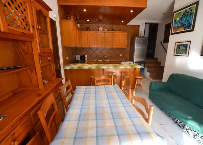 Fernando 12 Personas 8km Lloret De Mar Villa