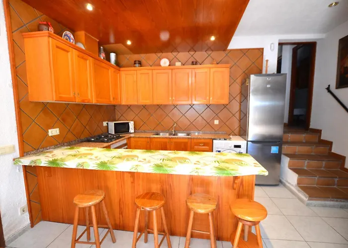 Villa Fernando 12 Personas 8km Lloret De Mar Girona