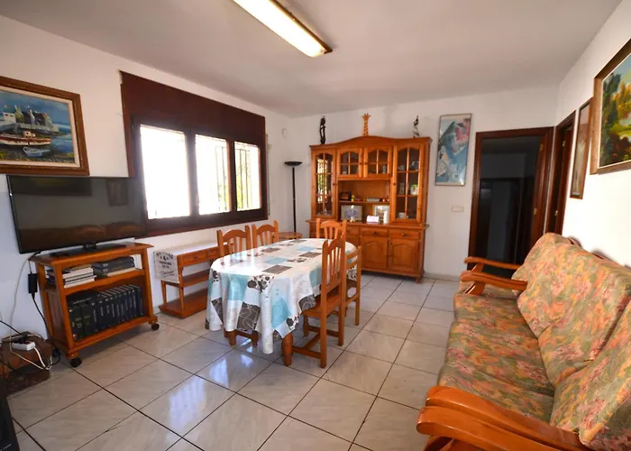 Fernando 12 Personas 8km Lloret De Mar *