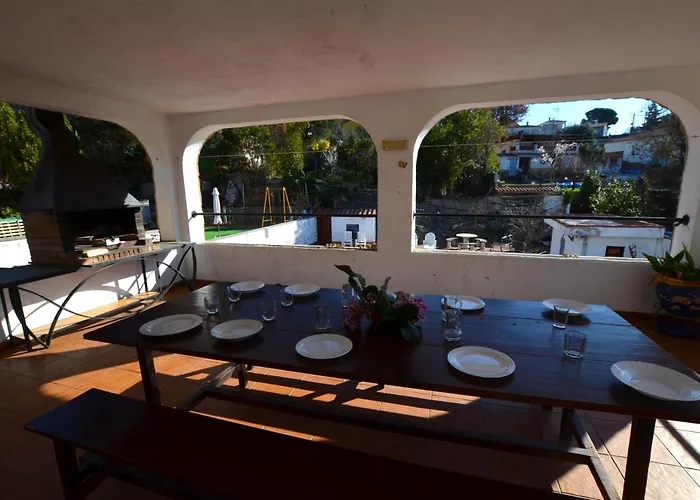 Fernando 12 Personas 8km Lloret De Mar Villa