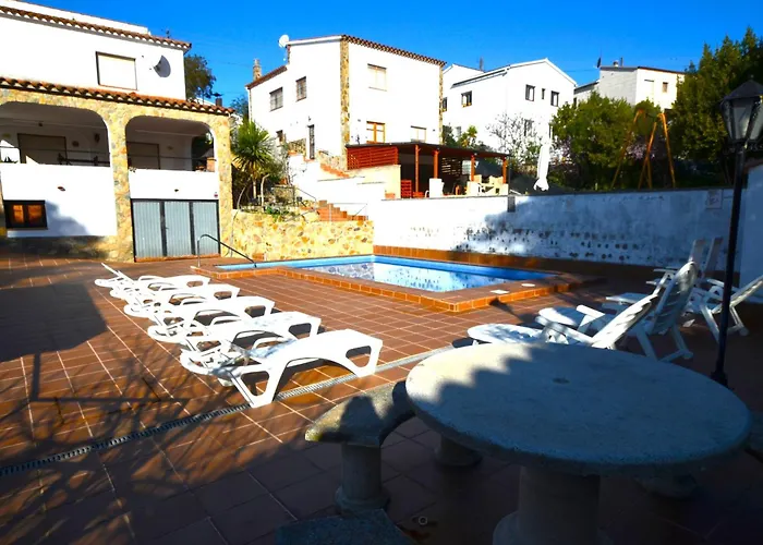 Fernando 12 Personas 8km Lloret De Mar Villa *