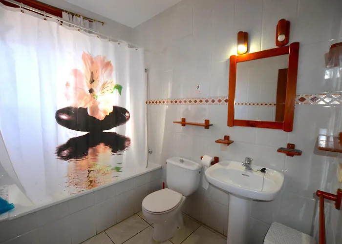 Fernando 12 Personas 8km Lloret De Mar Жирона